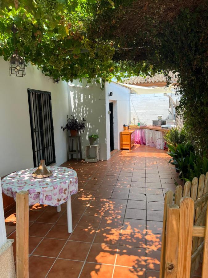 Suite Alhucema Chiclana de la Frontera Eksteriør bilde
